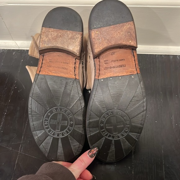 Florentini + Baker cream leather boots with buckle - Picture 4 of 5